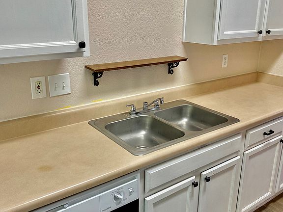 10391 Kitchen 3_09192023