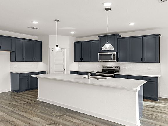 Boxwood III_Kitchen_3