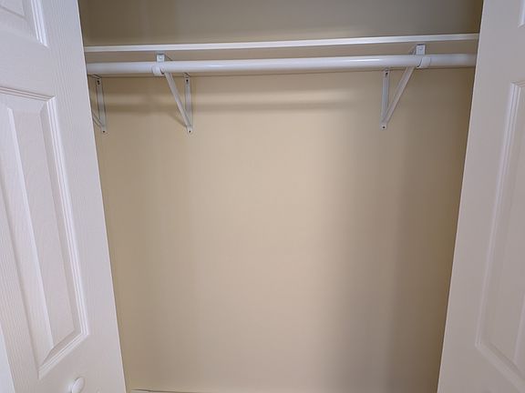 5th image of 159 Grove St #5