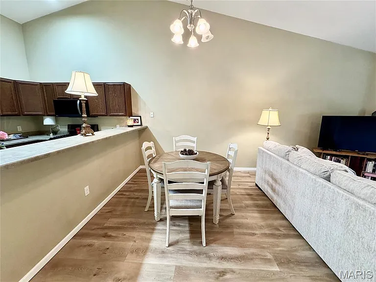 10955 Kentfield Dr — Photo 11