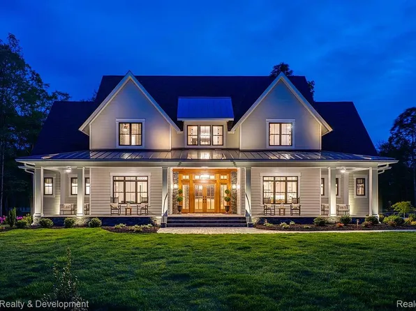 46062 Sunset St, Northville, MI 48167