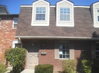 2754 Petzinger Rd, Columbus, OH 43209