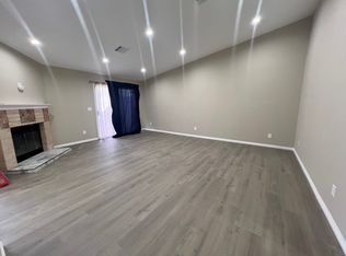 1531 E Avenue R6, Palmdale, CA 93550