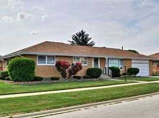 7806 W Crain St, Niles, IL 60714