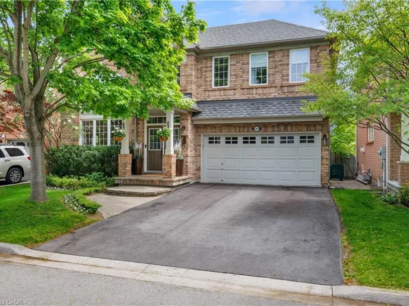1392 Pinecliff Rd, Oakville, ON L6M 3Z1