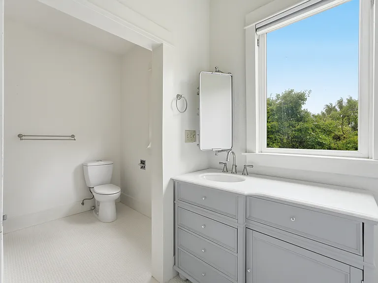 6118 Latona Ave NE — Photo 16