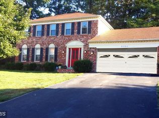 8020 Daffodil Ct, Springfield, VA 22152