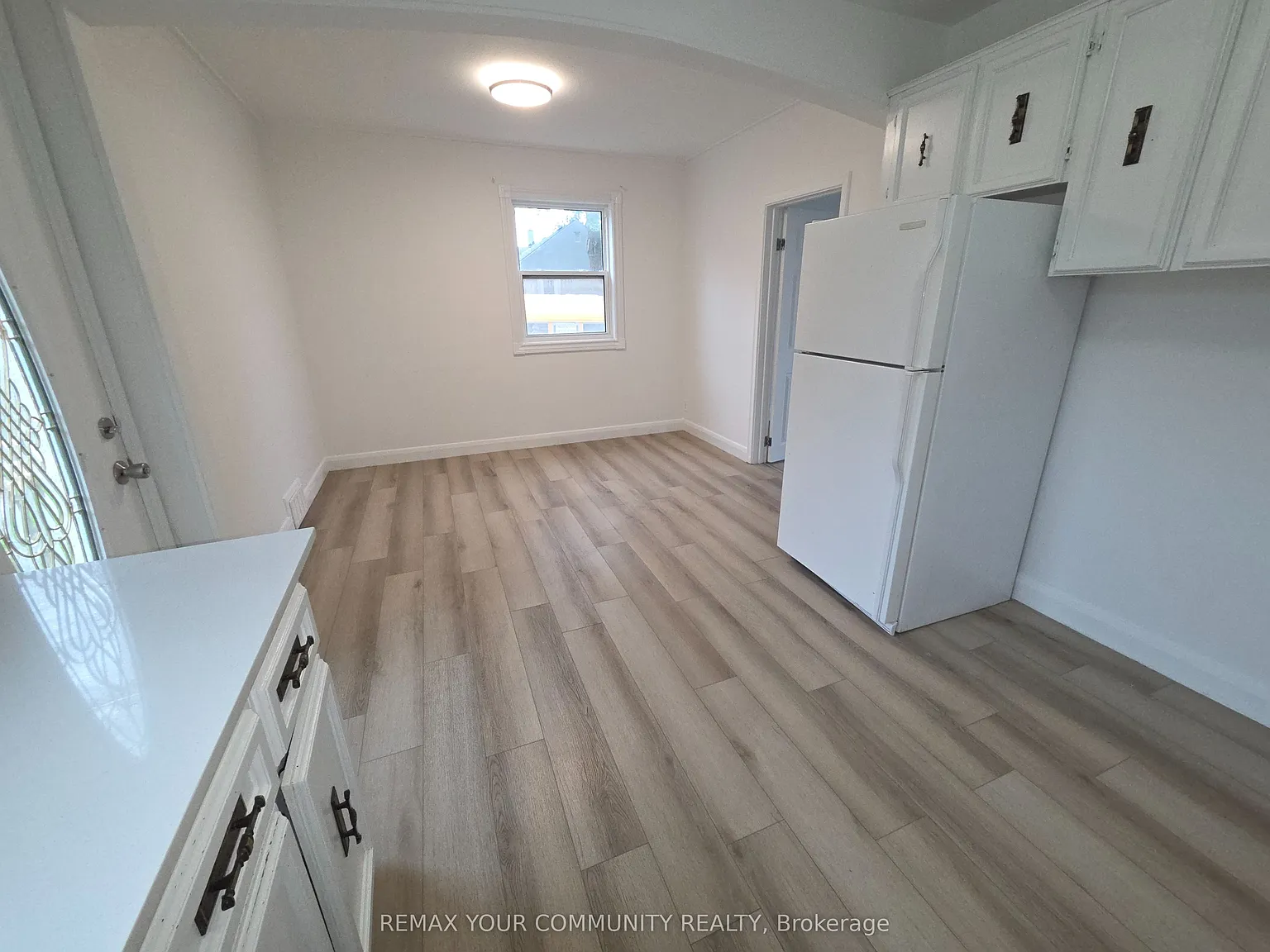 2 bed, $3,200 — Photo 4