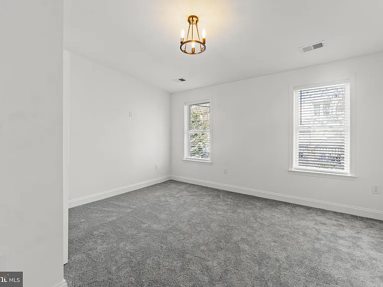 1008 Boyd St — Photo 17