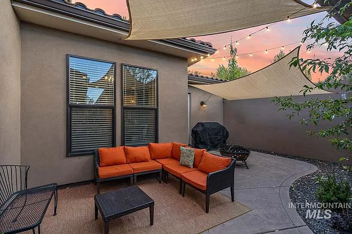 1267 E Spinnaker Ln — Photo 14