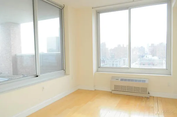 Sold by Anchor Associates | media 4