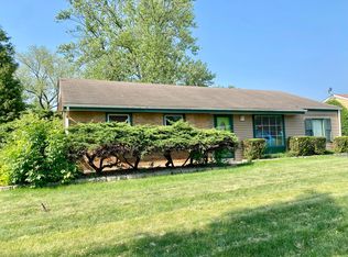 1025 79th St, Darien, IL