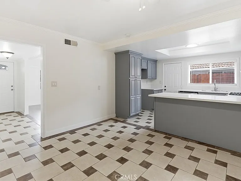 7082 Heil Ave #1 — Photo 5