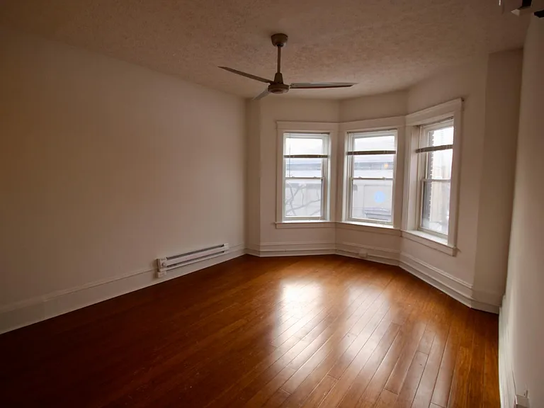 3 bedroom