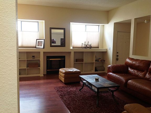 spacious livingroom