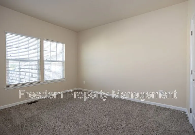 7408 Brunson Cir — Photo 48