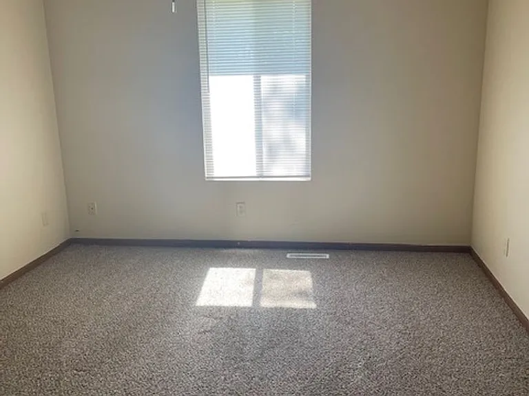 108 W Olive St — Photo 3