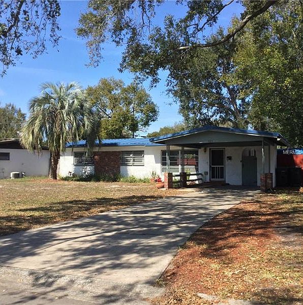 1st image of 925 Black Oak Ct