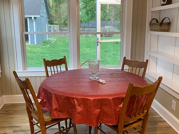 Breakfast Nook