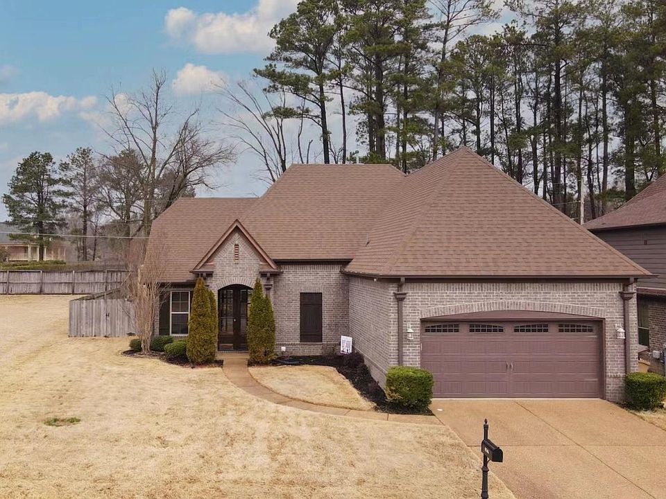 1st image of 8546 Woodland Rose Cir N