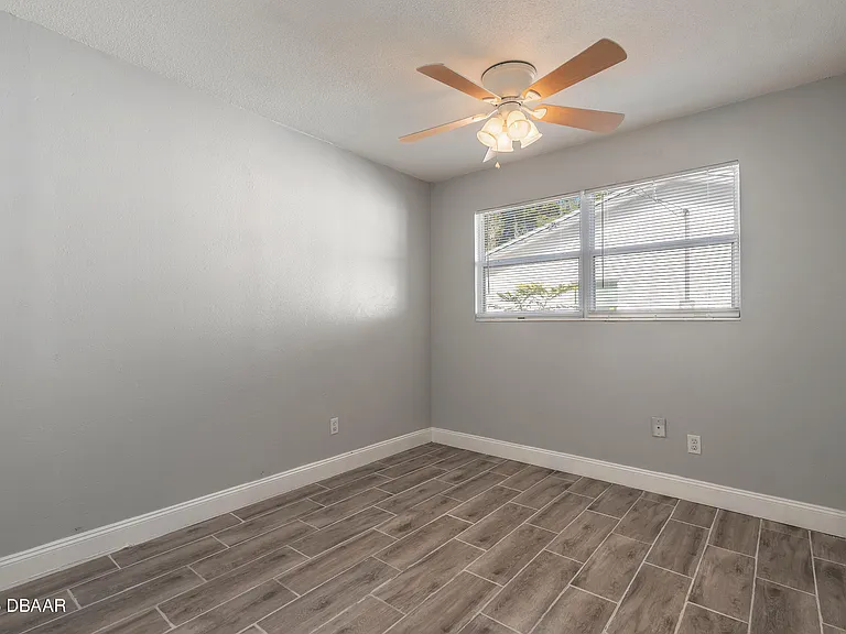 109 S Colorado Ave #A — Photo 18