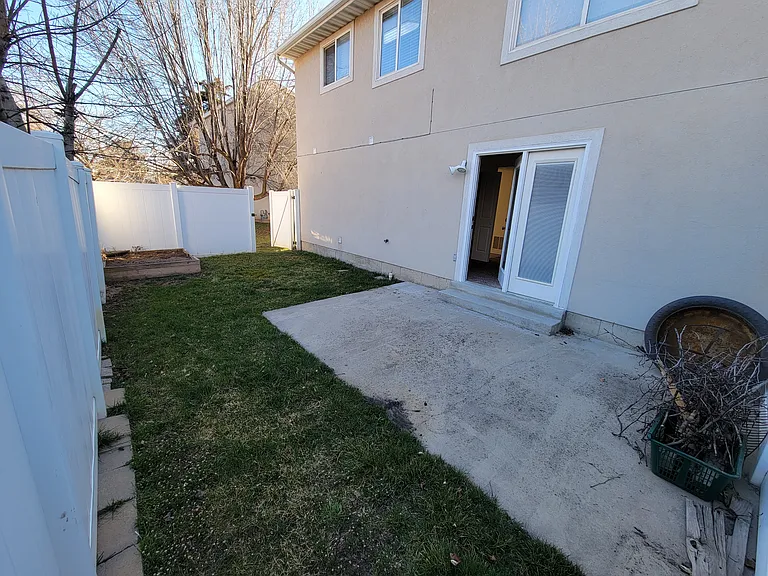 434 E Penney Ave — Photo 25