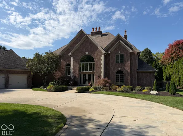 10646 Walnut Creek Dr W, Carmel, IN 46032