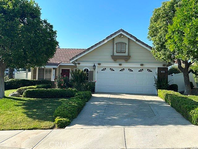 1st image of 33542 Pecan Ave