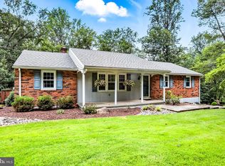 69 Crow Hill Rd, Barto, PA 19504