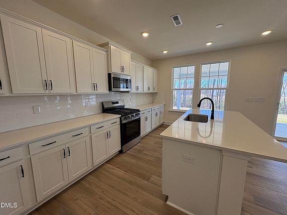 4th image of 165 Sugar Pine Dr Lot 149