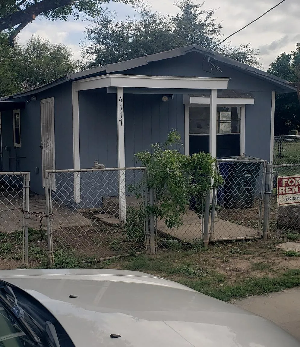 2 bed, $900 — Photo 3