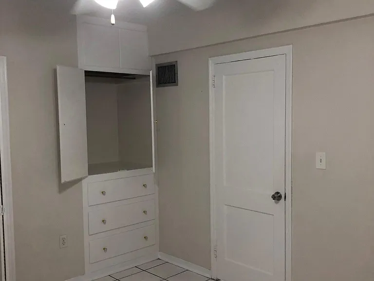 233 Phoenetia Ave #2 — Photo 18