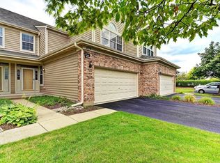 879 Havenshire Rd, Naperville, IL 60565