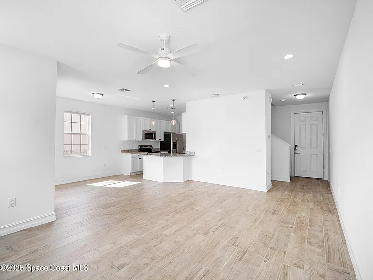 1455 Isabella Dr #101 — Photo 5