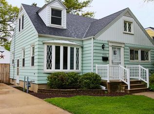 4026 Grant Rd, Kenosha, WI 53142