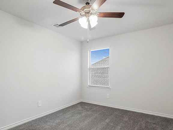 3rd image of 2004 Foggy Woods Ln