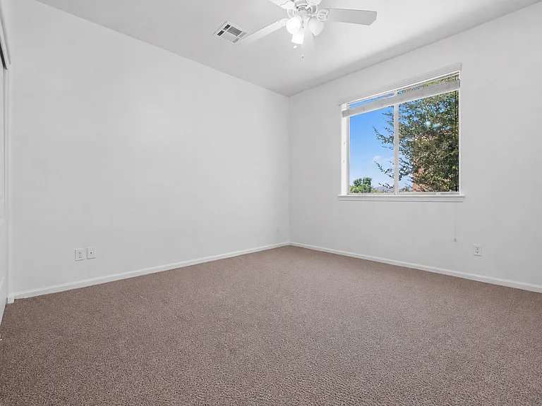 4810 E Virginia Ave #B — Photo 15