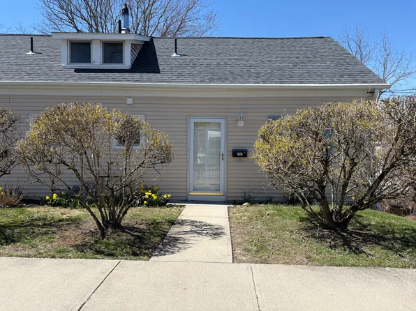 292 Columbia St, Wakefield, RI 02879