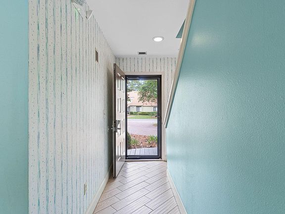 4th image of 205 Sandestin Blvd W