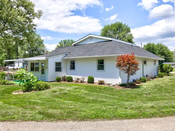 8412 E Desoto St, Muncie, IN 47303