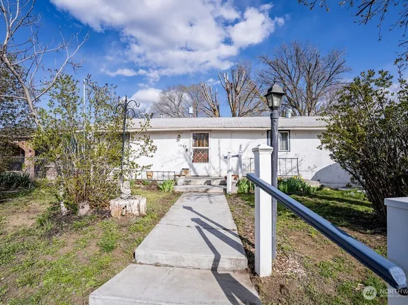 1523 N Daniel Street, Moses Lake, WA 98837