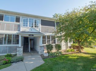 12333 Saint Andrews Way, Fenton, MI 48430