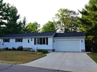 411 Hannah St, Roscommon, MI 48653