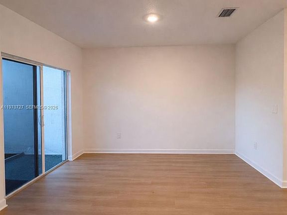 5th image of 26459 SW 148th Ave