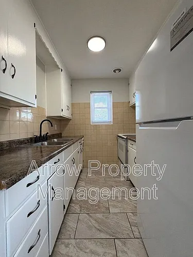 1037 G St #1 Photo 1