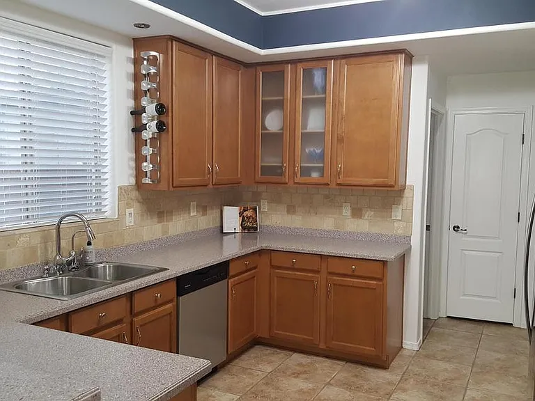 14984 W Desert Hills Dr — Photo 8