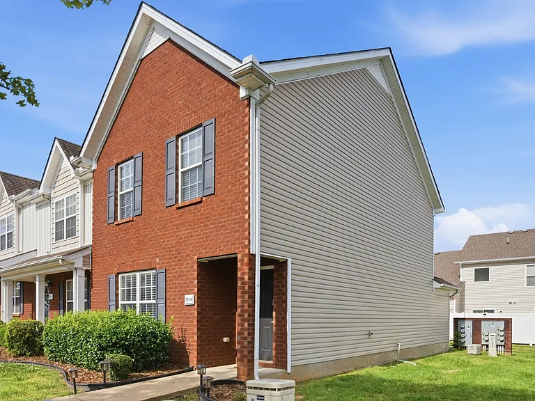 3014 Burnt Pine Dr — Photo 2