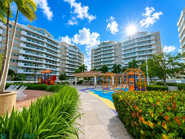 9550 Daaz Way #805, Carolina, PR 00979