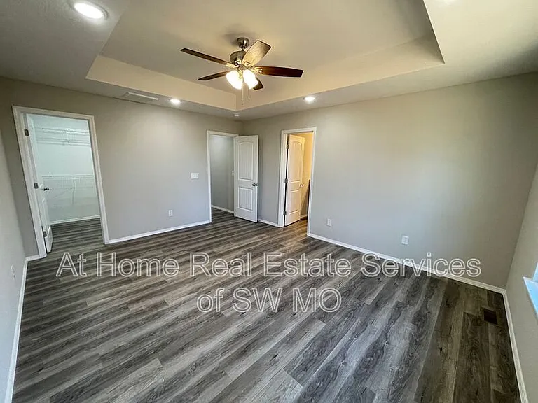 653 S Southgate Dr — Photo 10