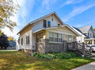 1103 W Packard St, Appleton, WI 54914